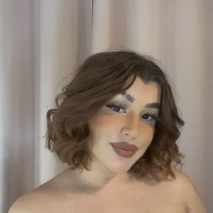 Meet your Posher, Alejandra